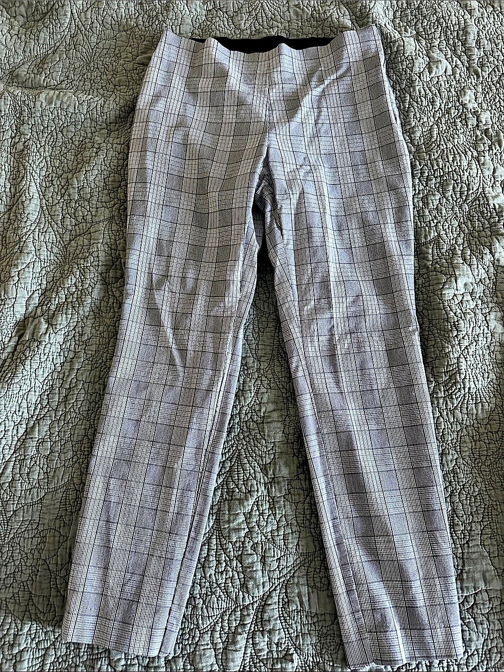 a new day High-Rise Skinny Ankle Pants Plaid Pants Gray & Black Size 8.
